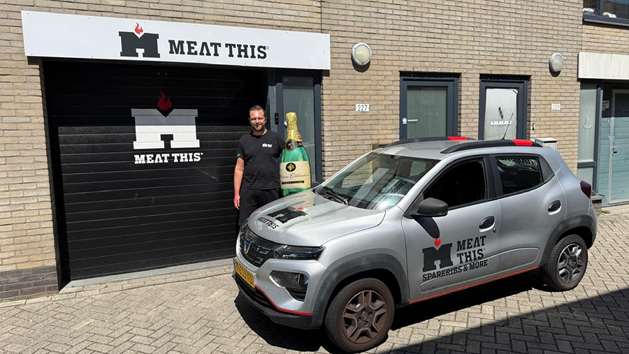 Van medewerker naar franchisenemer: 25-jarige Mike Brandt neemt Meat This Lisse over